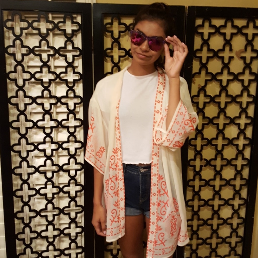 CREAM ORANGE EMBROIDERED‎ KIMONO M/L